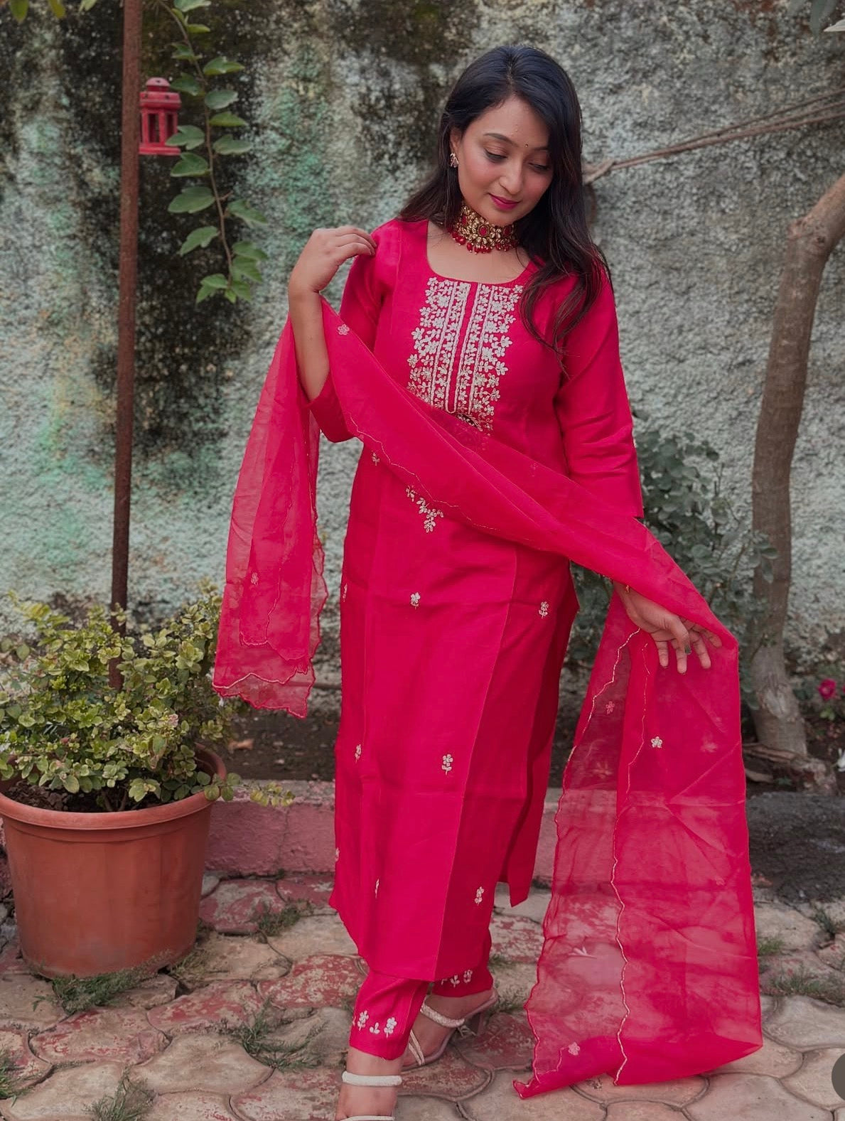 Elegant Embroidered Dress with Organza Dupatta