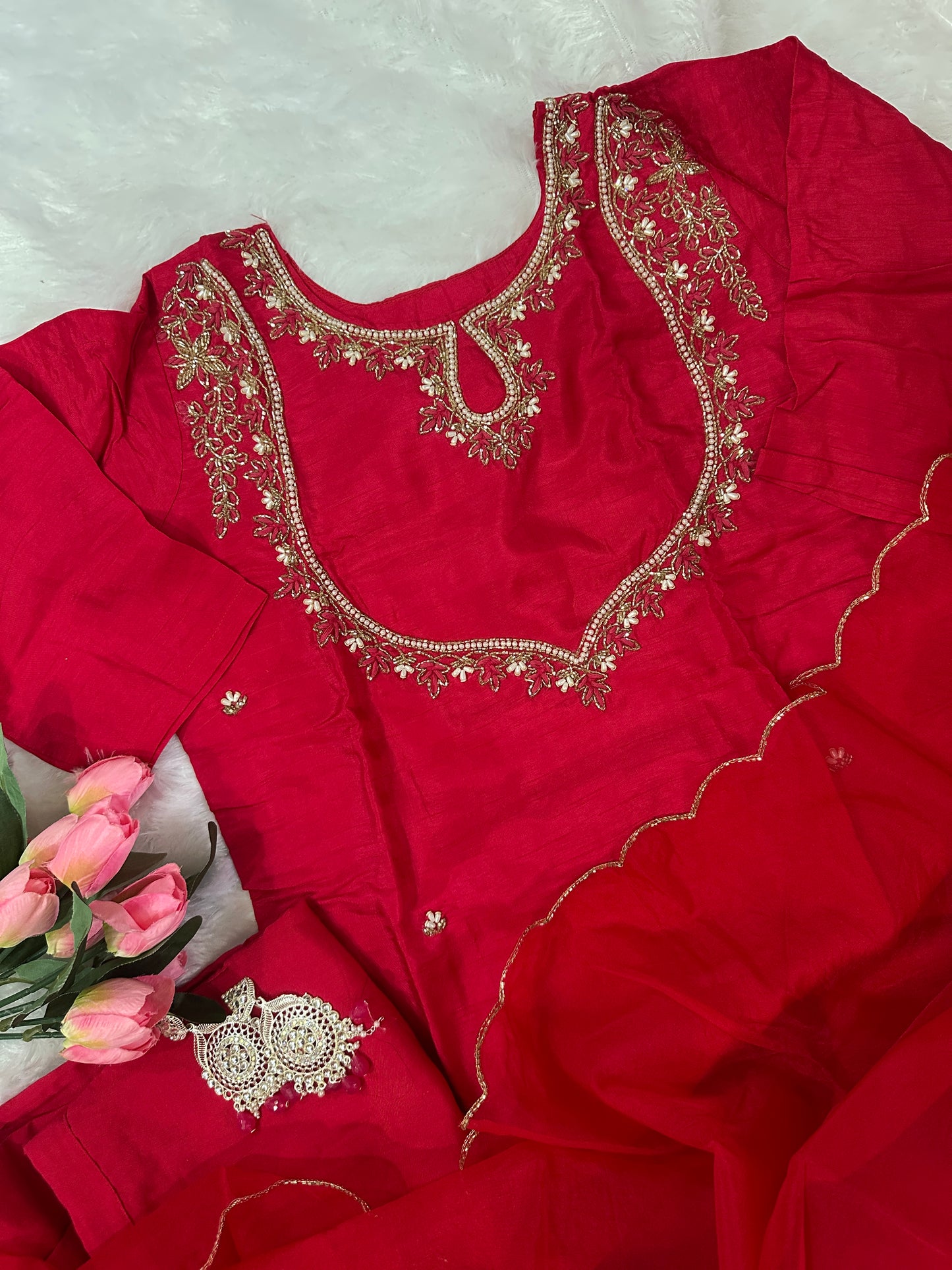 Festive Embroidered kurta set