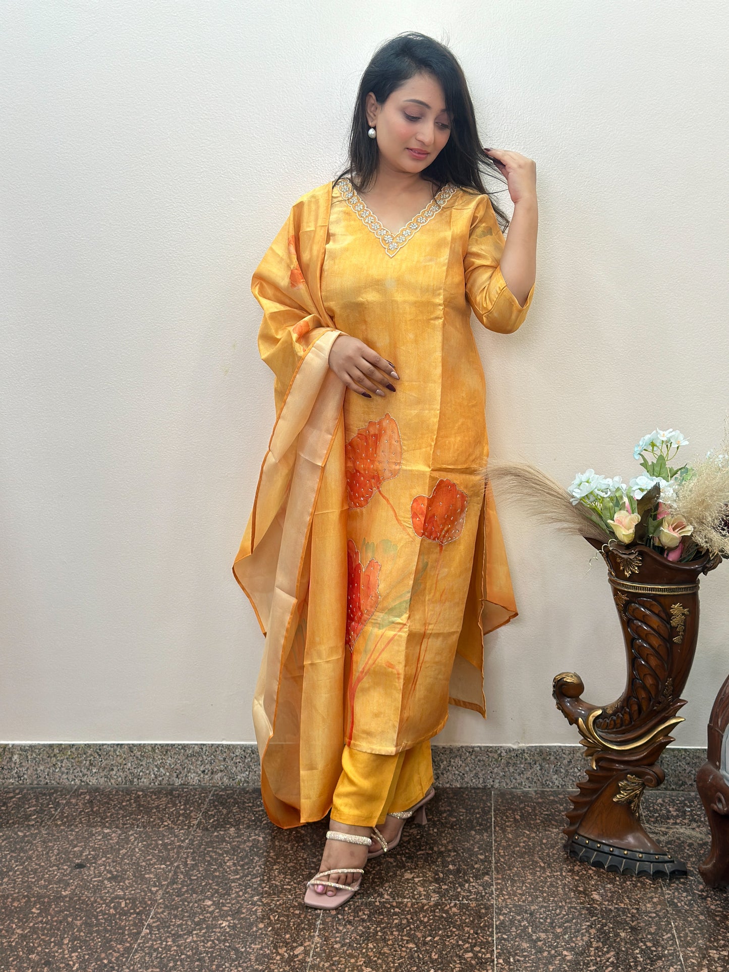 Elegang Floral Orgaza Kurta Set