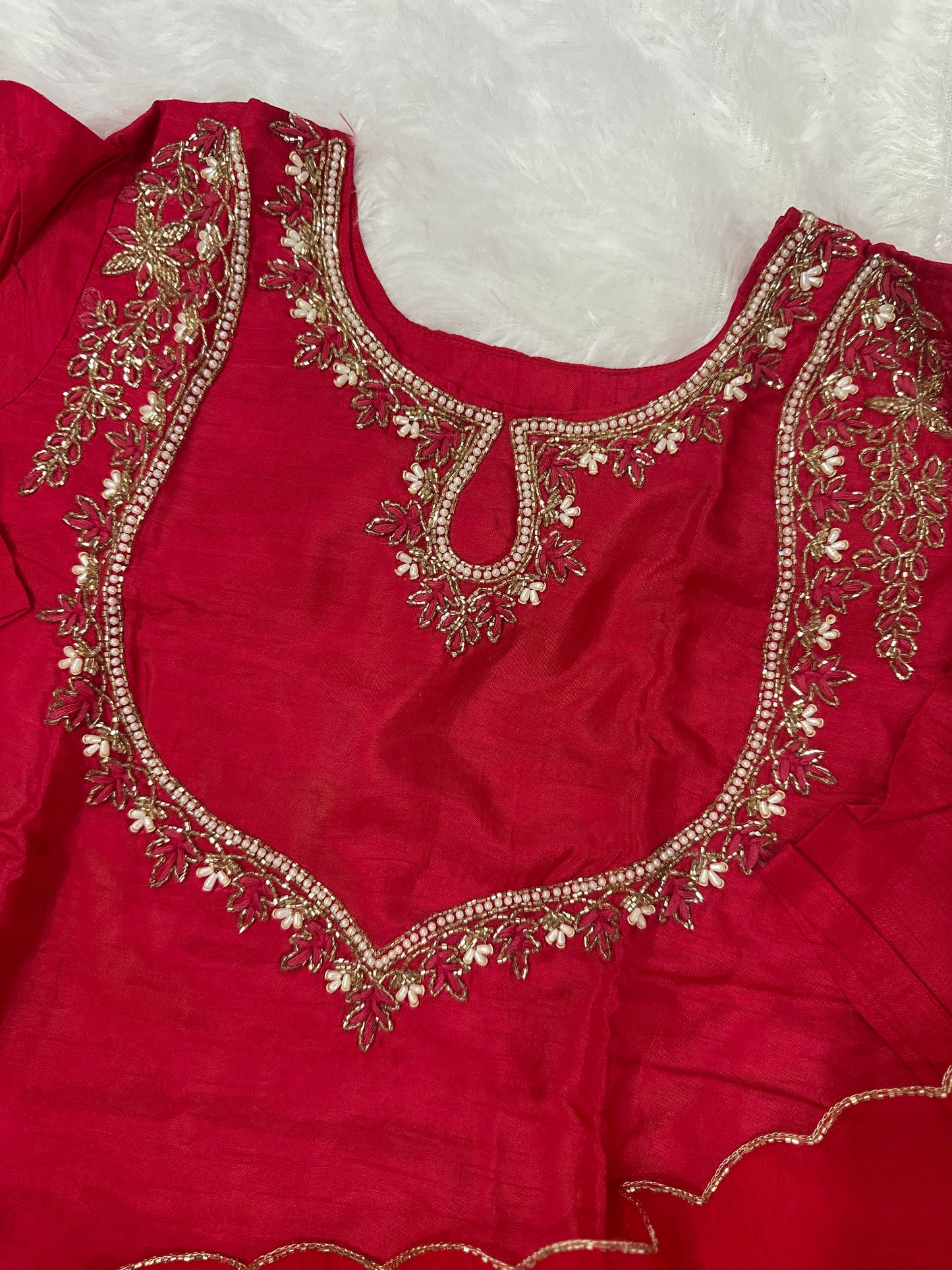 Festive Embroidered kurta set