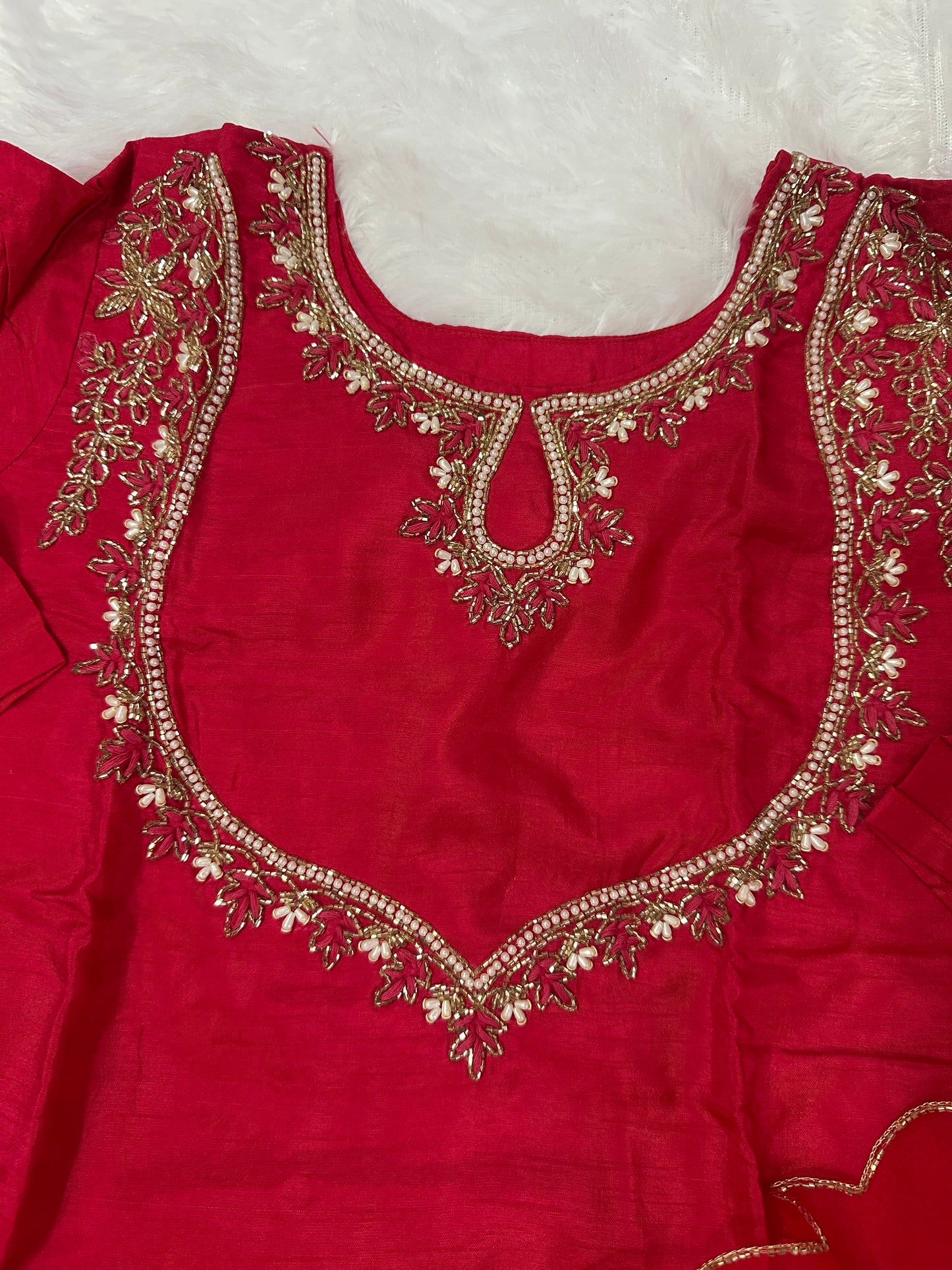 Festive Embroidered kurta set