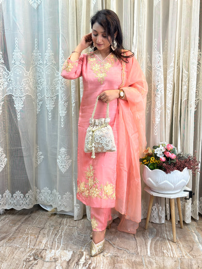 Ribbon Embroidered Kurta Set