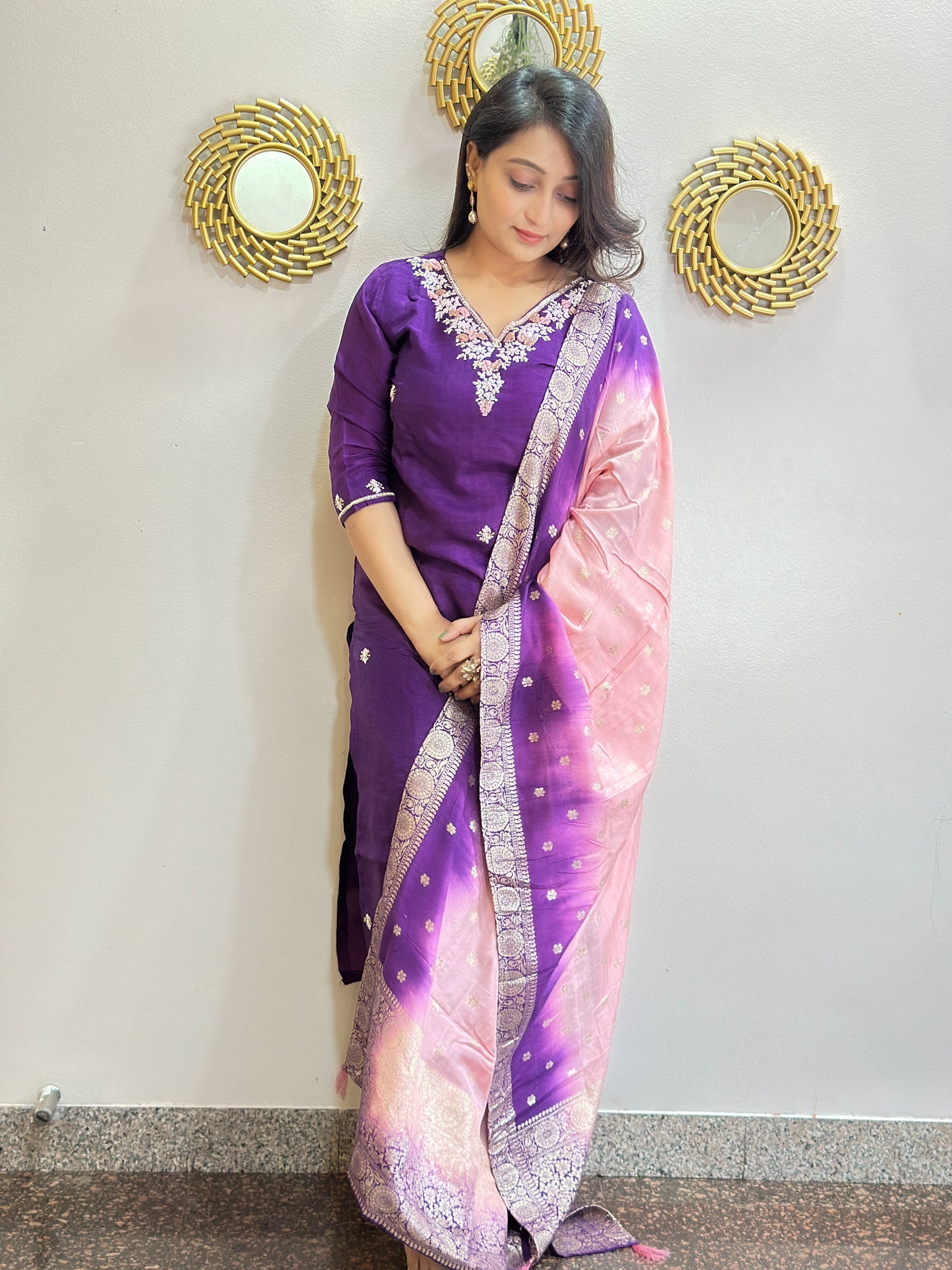 Embroidered Kurti Set With Two-Shade Banarasi Dupatta