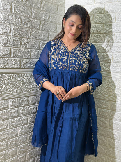 Mul Chanderi Hand Embroidered Kurta Set