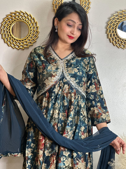 Beautiful alia kurta Set with Nyra Cut