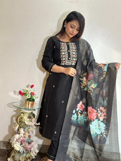 Black Embroidered Kurta Set