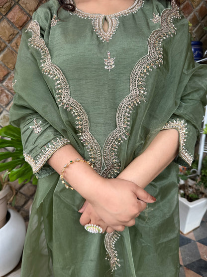 Heavy Embroidered Kurti Set