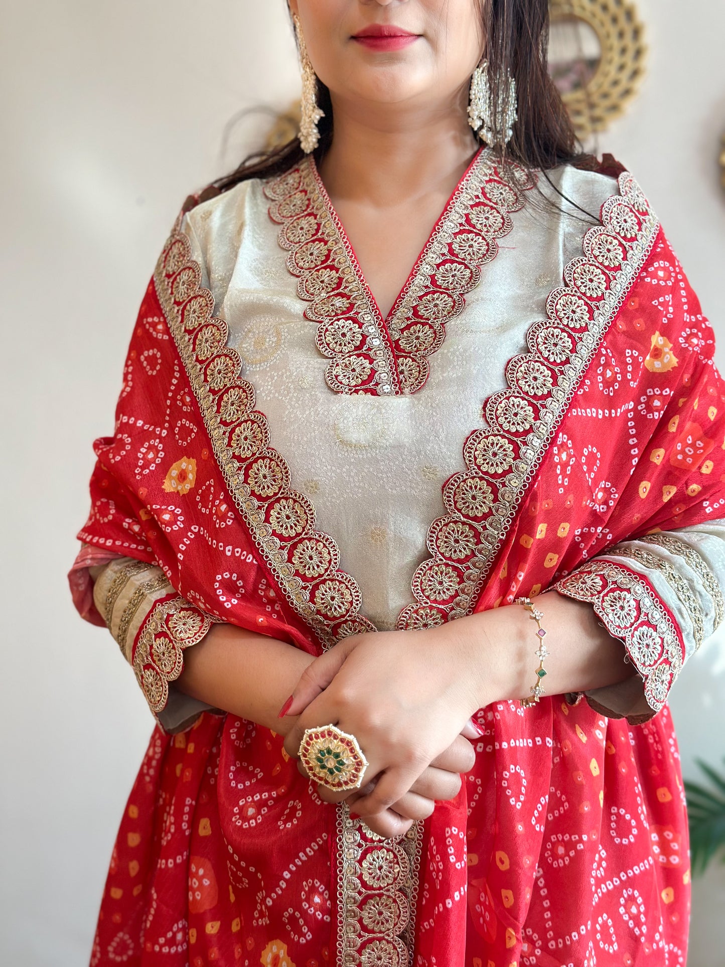 Beautiful Scalloped Lace Kurta with Bhandhani Scalloped Dupatta