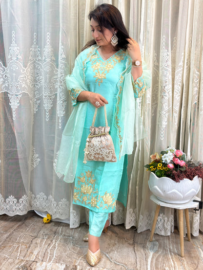 Ribbon Embroidered Kurta Set