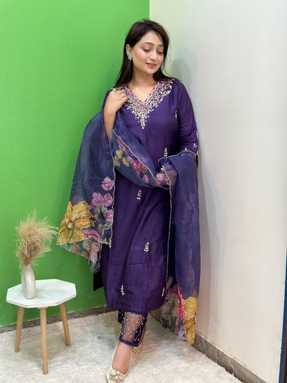 Purple Embroidered Kurta Set With Organza Dupatta