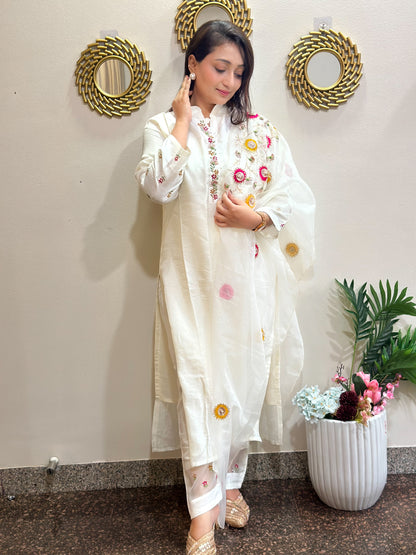 White Kurta Set With Beautiful Embroidered Dupatta