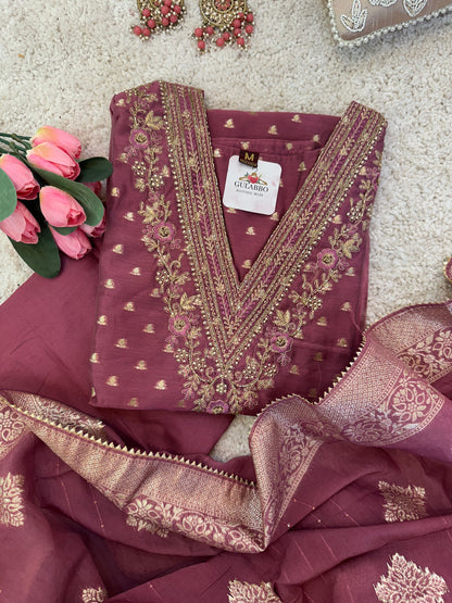 Onion Colour Silk Butti Jaquard Ensemble