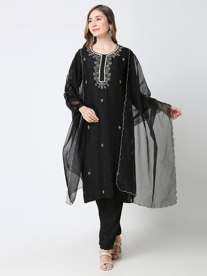 Black Embroidered Kurti With Organza Dupatta