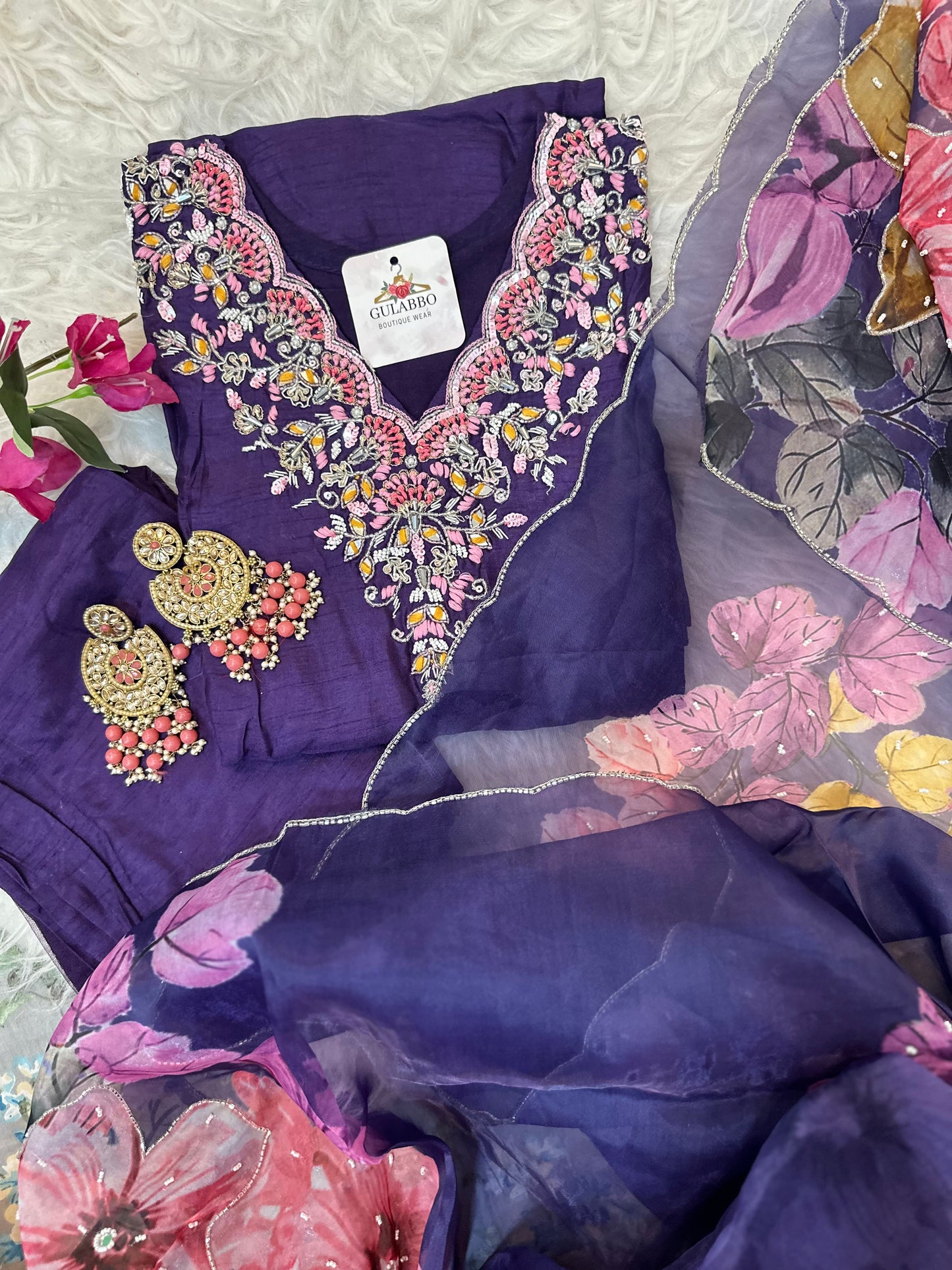 Purple Embroidered Kurta Set With Organza Dupatta