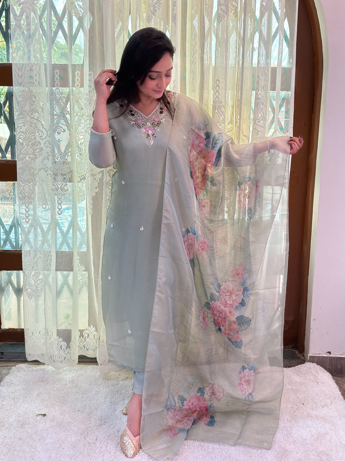 Pure Tissue Silk Embroidered Kurta Set With Floral Embroidered Organza Dupatta