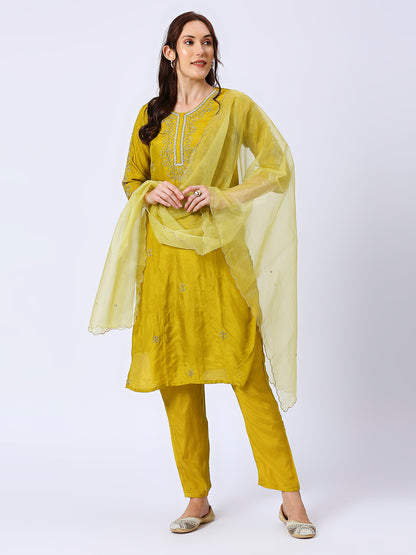 Embroidered Kurti With Organza Dupatta