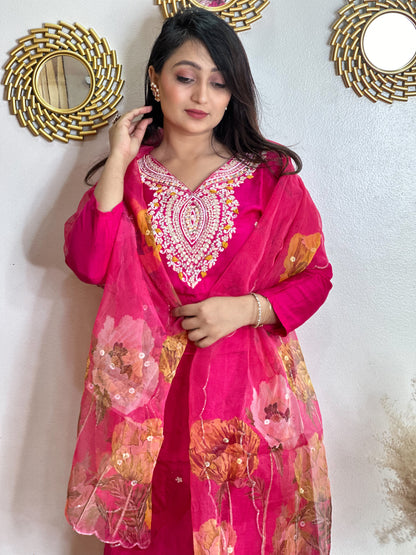 Rani Pink Embroidered Kurta Set With Floral Embroidered Organza Dupatta