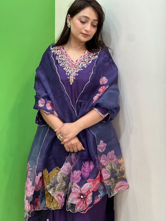 Purple Embroidered Kurta Set With Organza Dupatta