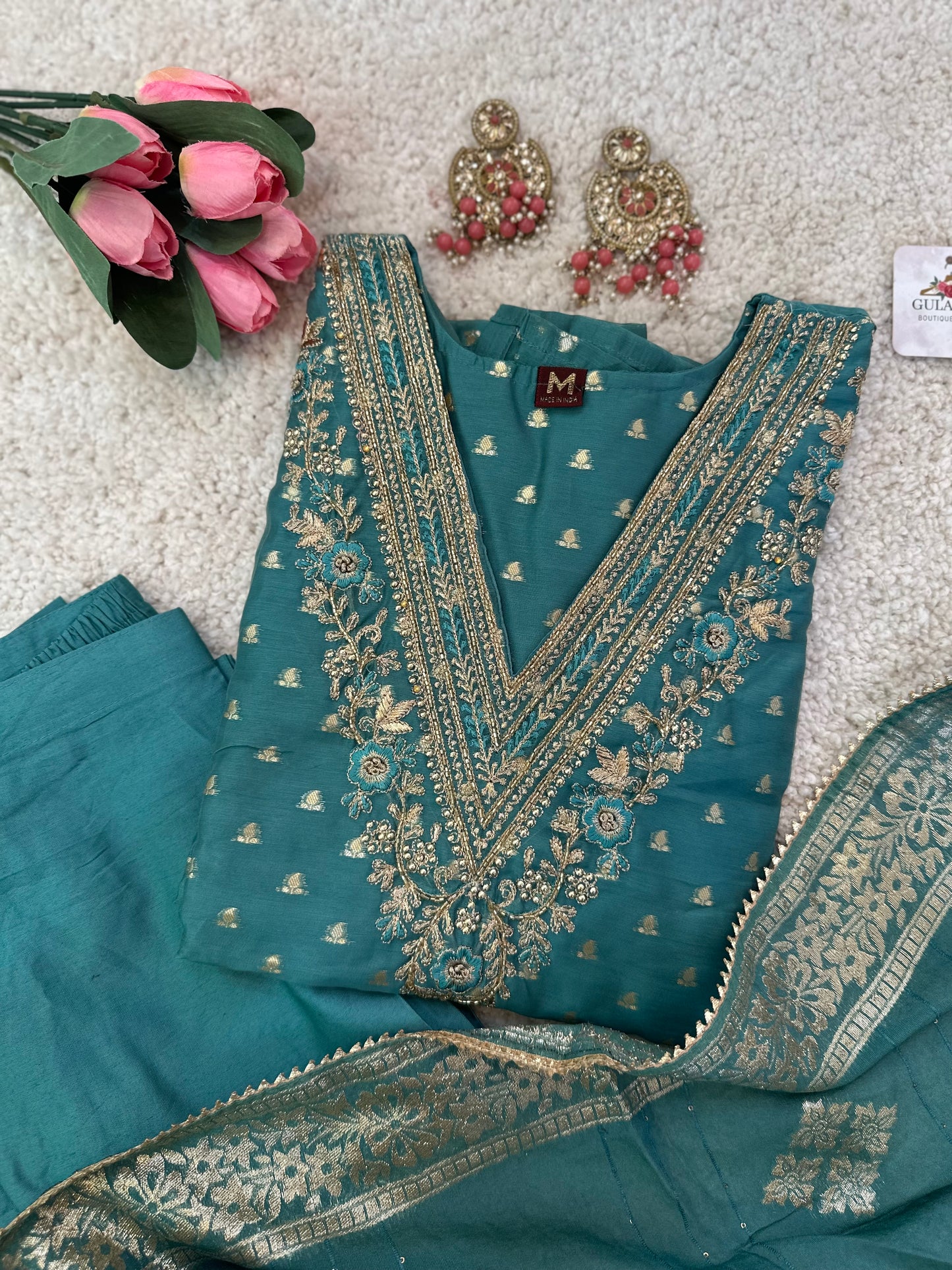 Peacock Green Colour Silk Butti Jaquard Ensemble