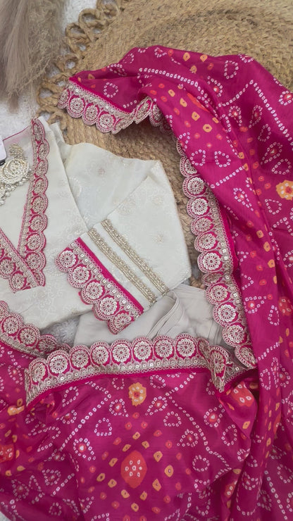 Beautiful Scalloped Lace Kurta with Bhandhani Pink Scalloped Dupatta