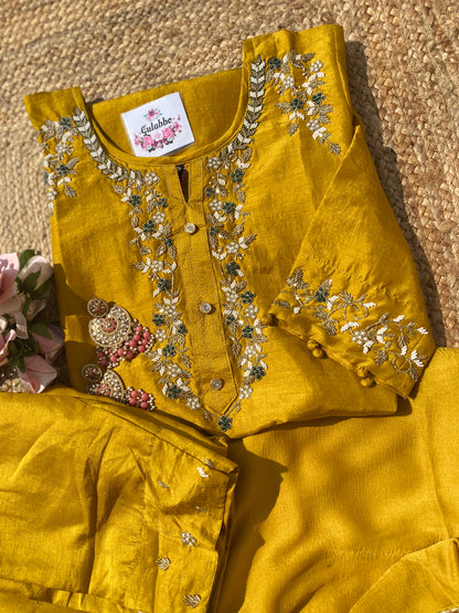 Handwork embroidered kurti set