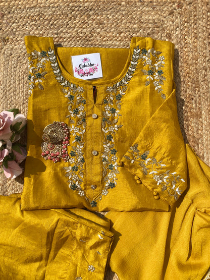 Handwork embroidered kurti set